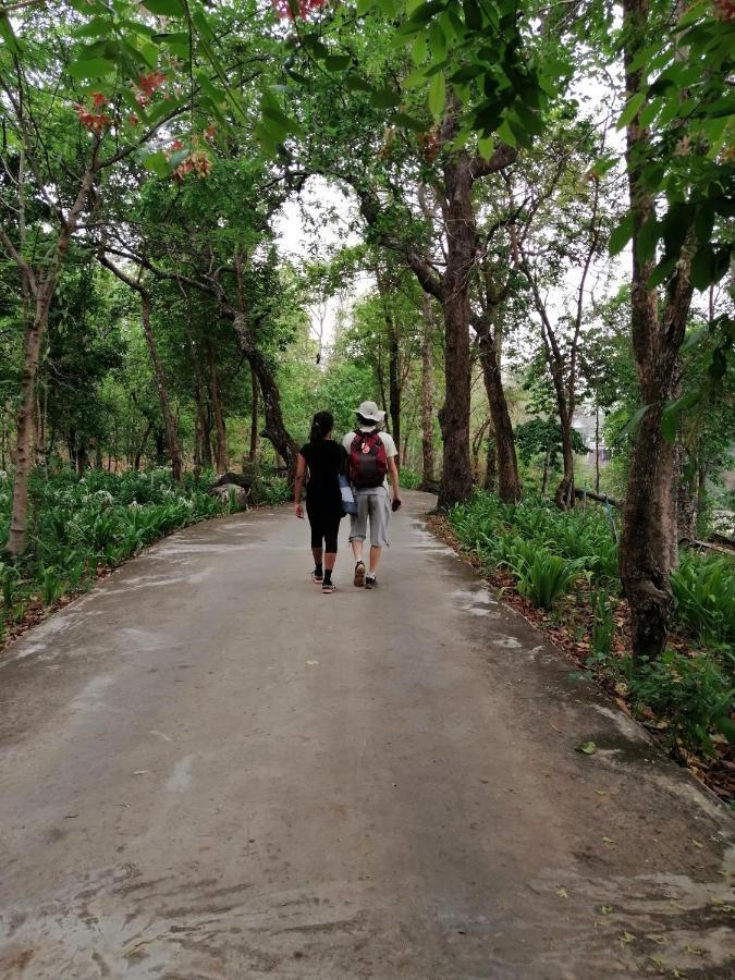 Sayyaphone Guesthouse Thakho Bagian luar foto
